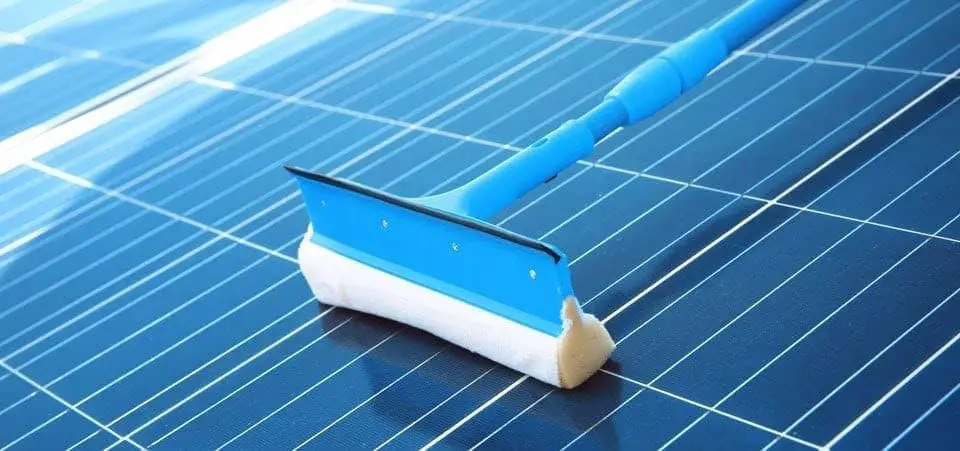 clean solar panels